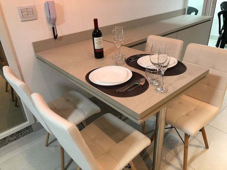 Apartamento com Varanda Churrasqueira e Garagem