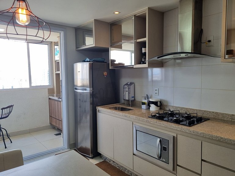 Apartamento com Varanda Churrasqueira e Garagem