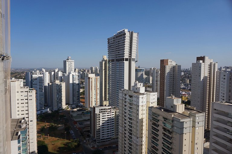 Apartamento com Varanda Churrasqueira e Garagem