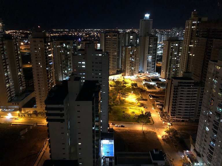 Apartamento com Varanda Churrasqueira e Garagem