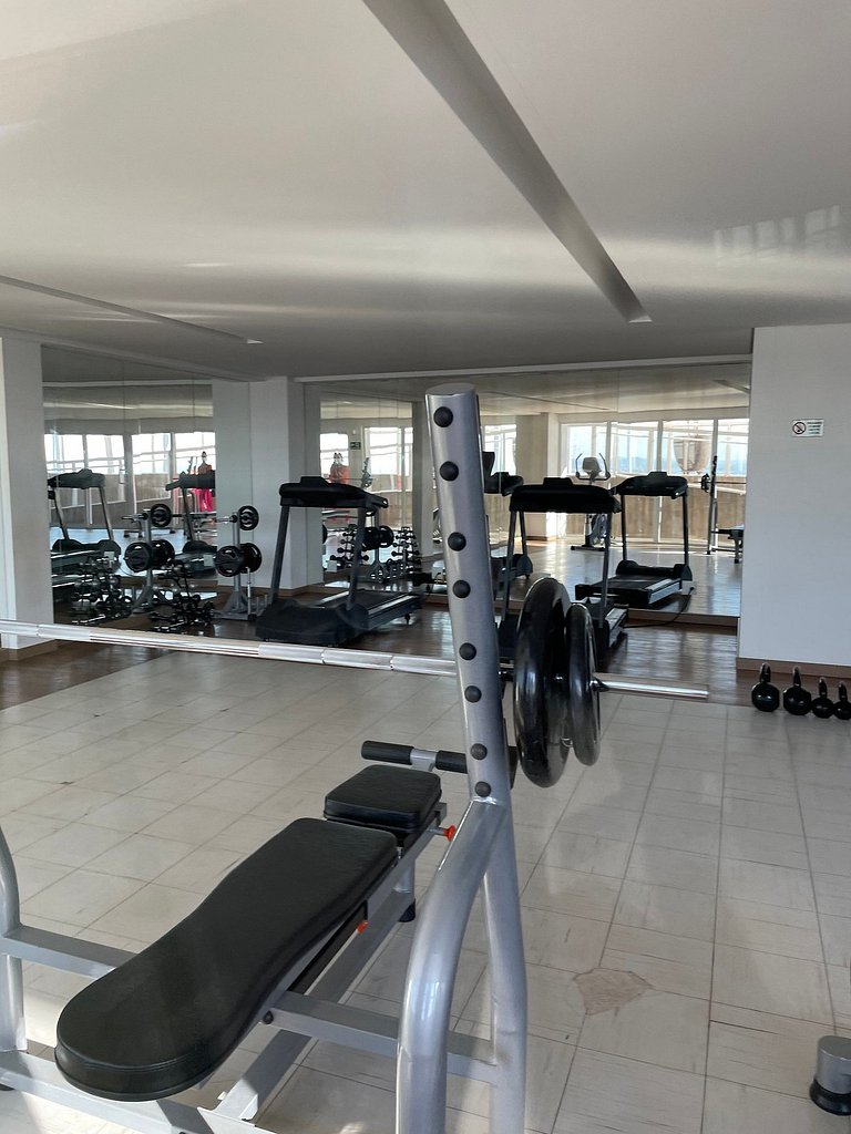 Apartamento com Varanda Churrasqueira e Garagem