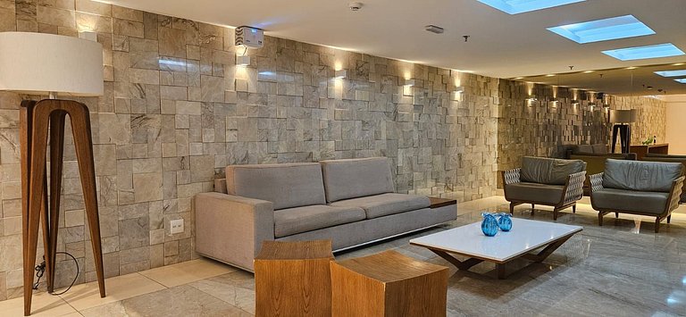 Apartamento com Varanda Churrasqueira e Garagem