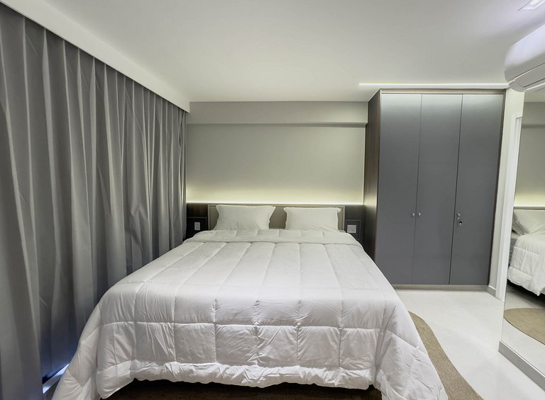 FR1207A Estúdio completo com cama king e garagem