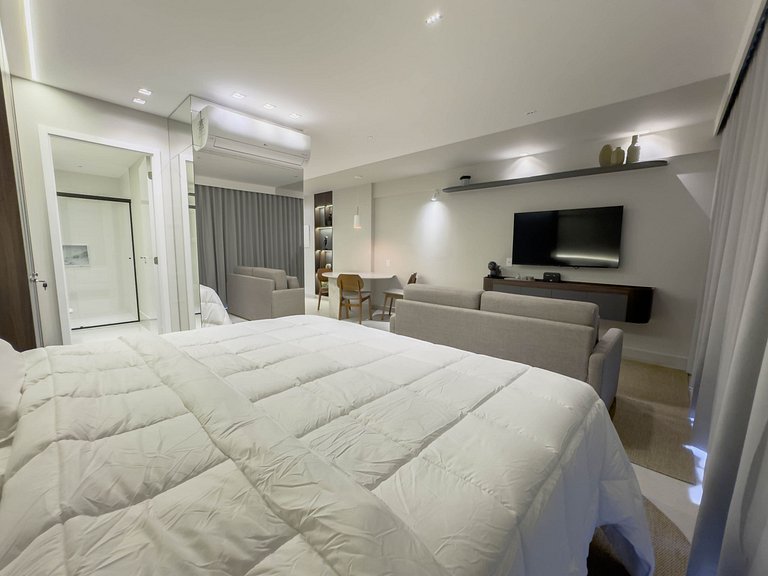 FR1207A Estúdio completo com cama king e garagem