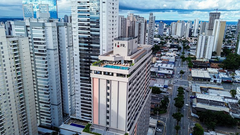 FR1207A Estúdio completo com cama king e garagem