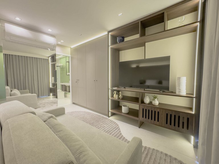 FR1103B Estúdio moderno com cama king e garagem
