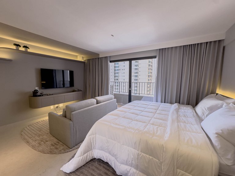 FR1207B Estúdio novo com cama king e garagem