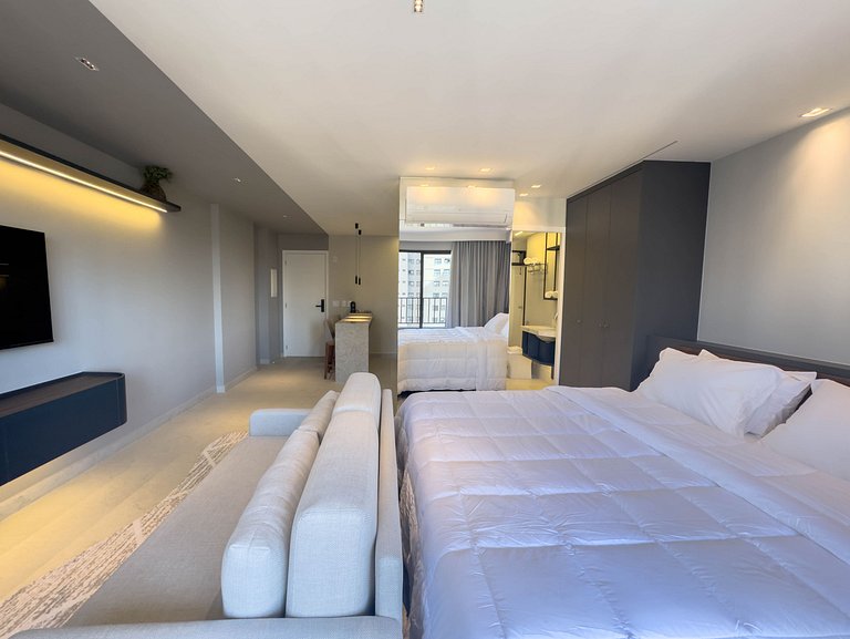 FR1303B Estúdio com cama king-size e garagem
