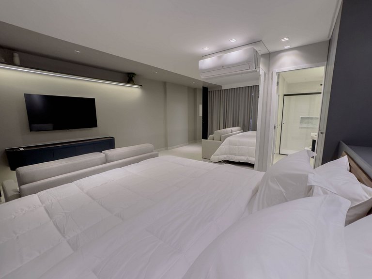FR1303B Estúdio com cama king-size e garagem