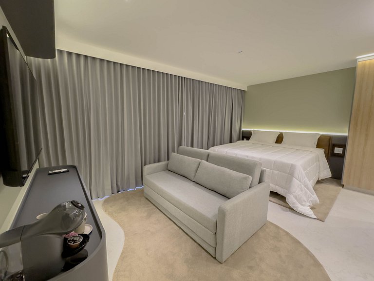 FR1307A Moderno e completo com cama king e garagem