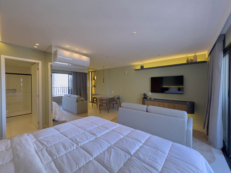 FR1307A Moderno e completo com cama king e garagem
